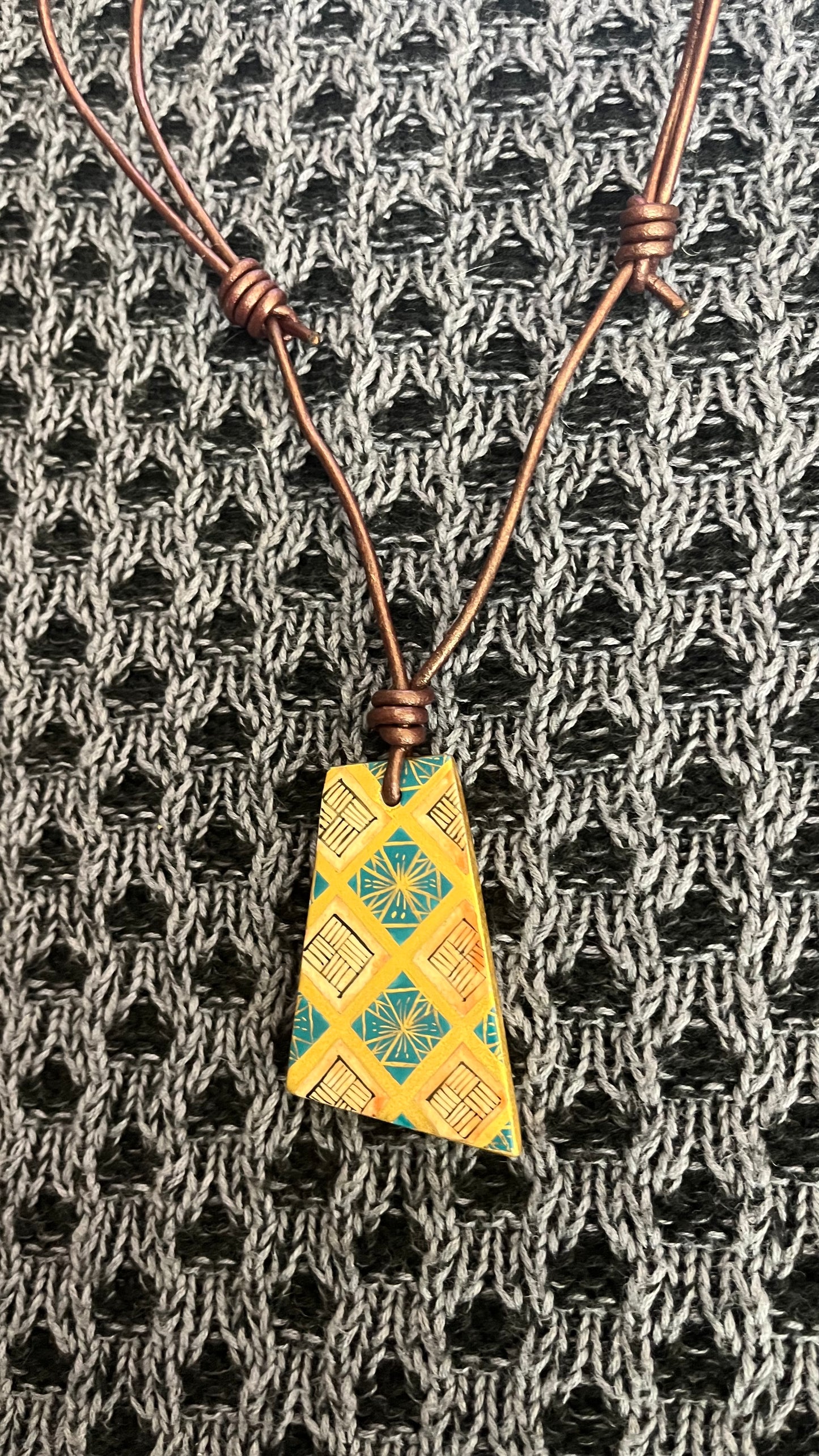 Hand-painted Reversible Japanese Ceramic Necklace: Yume