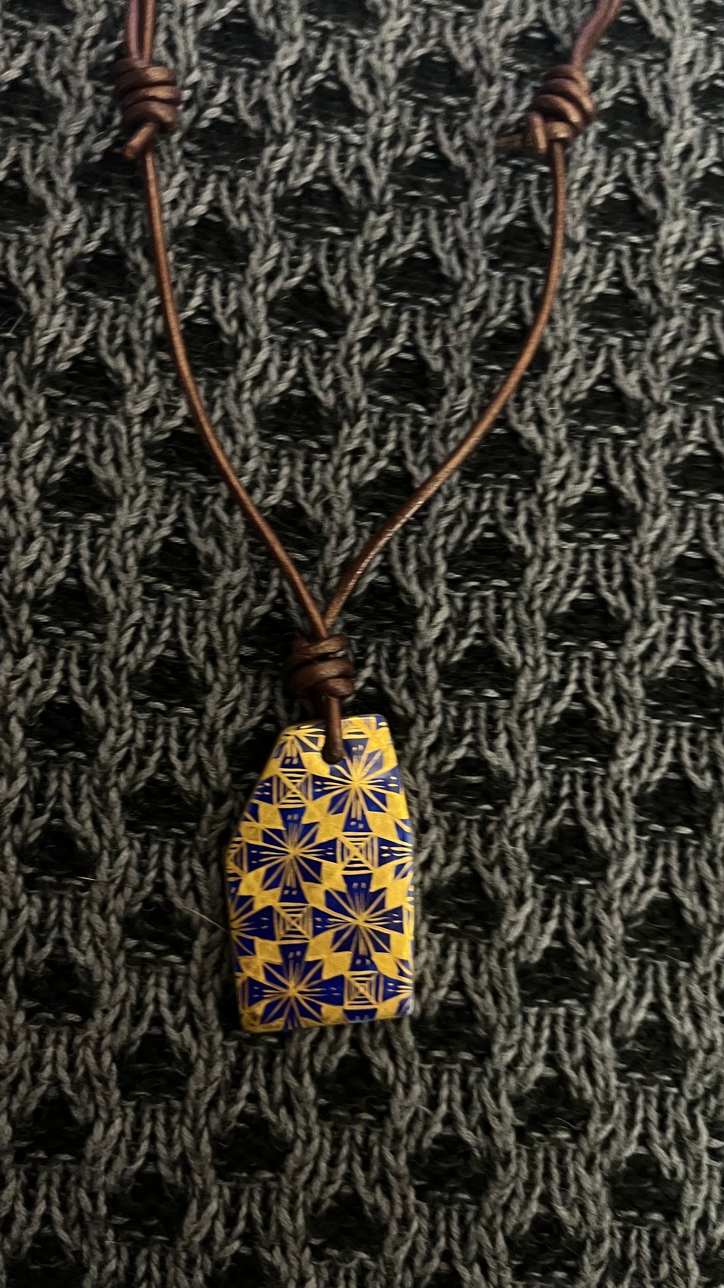 Hand-painted Reversible Japanese Ceramic Necklace: Mokuren