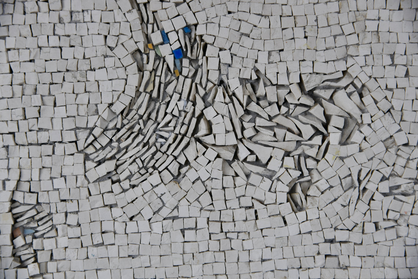 Fine Mosaic Art by Toyoharu Kii - Move in the Air