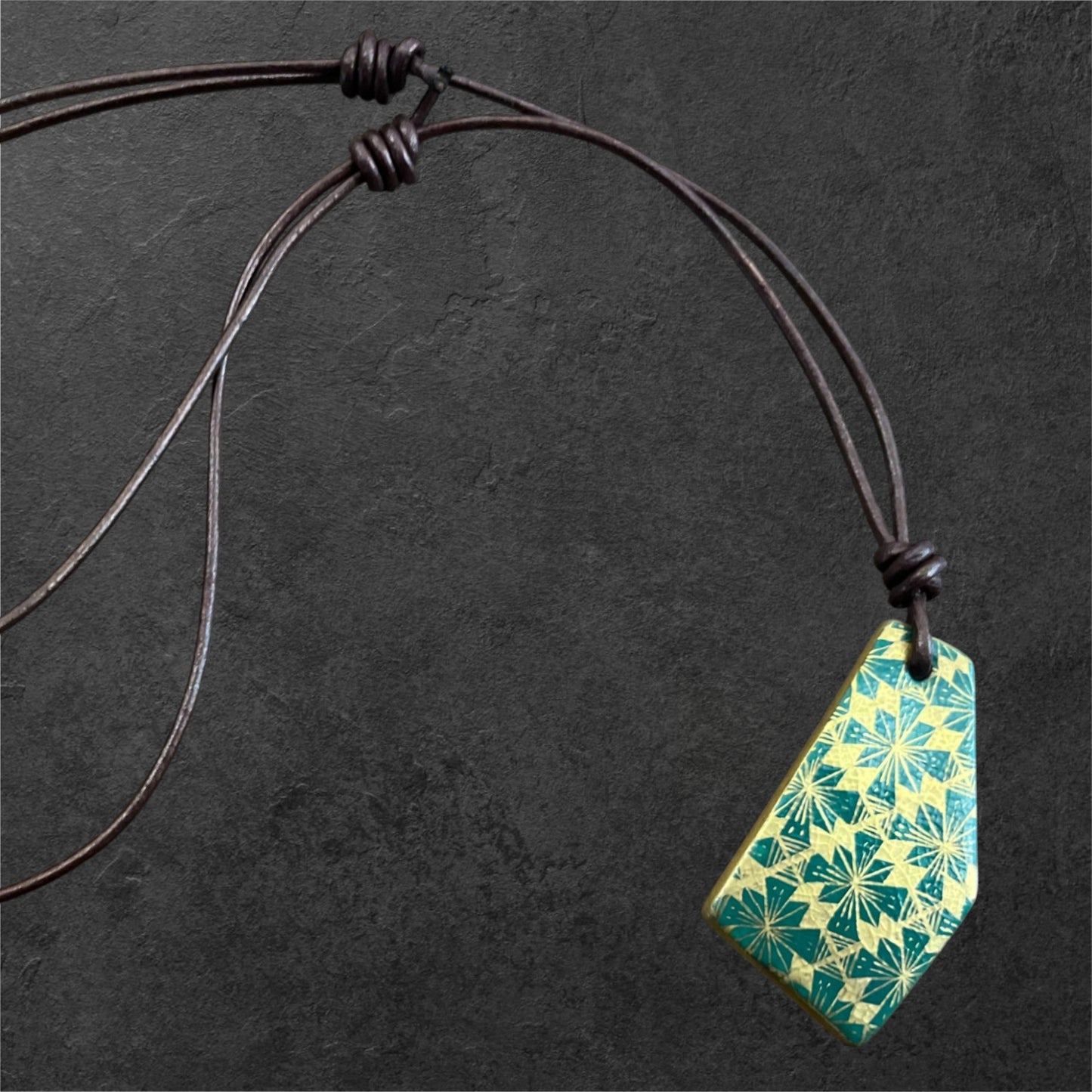 Hand-painted Reversible Japanese Ceramic Necklace: Hoshi