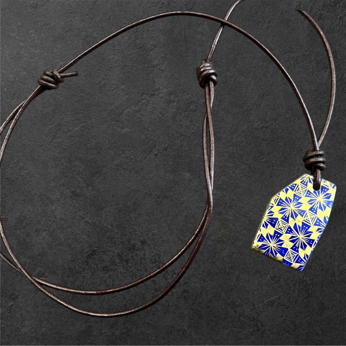 Hand-painted Reversible Japanese Ceramic Necklace: Mokuren