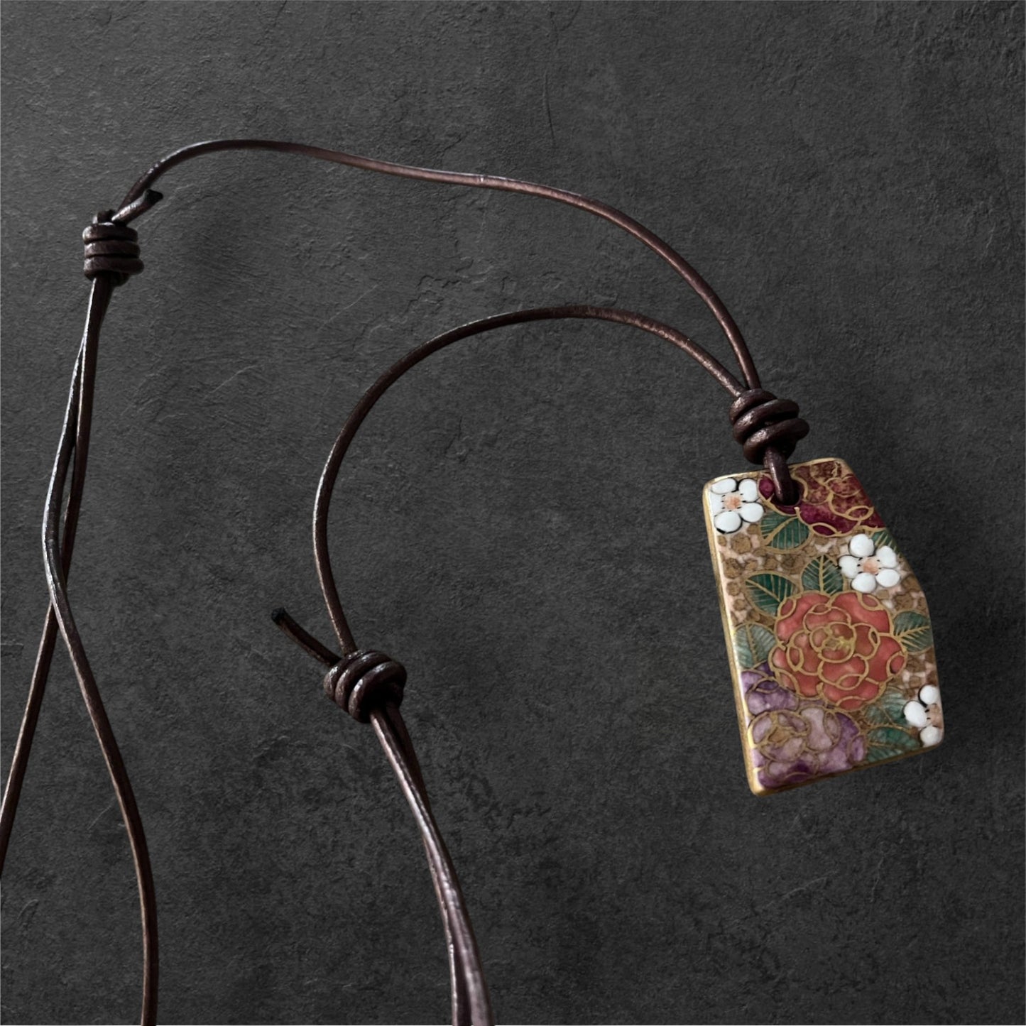 Hand-painted Reversible Japanese Ceramic Necklace: Okurimono