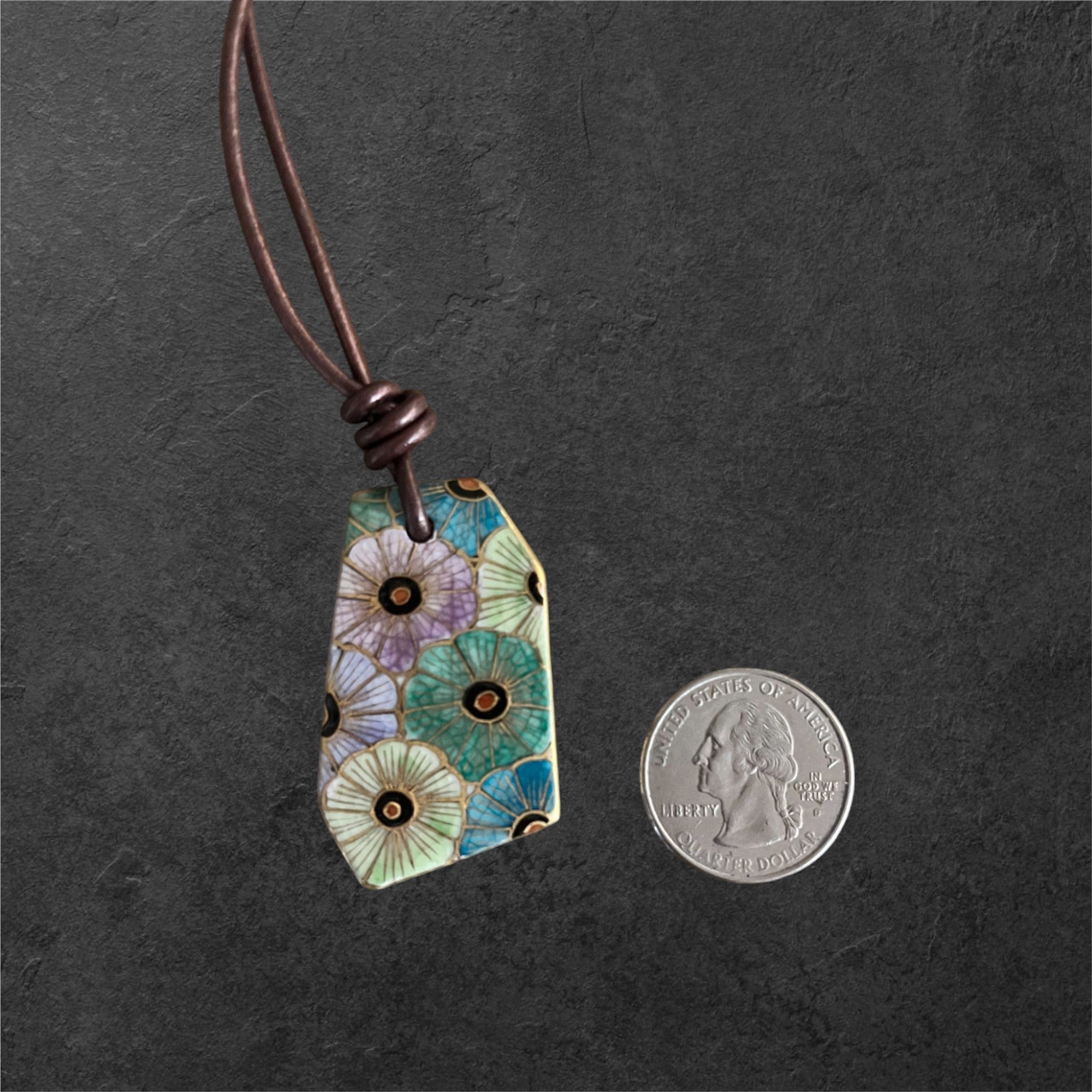 Hand-painted Reversible Japanese Ceramic Necklace: Yuyake – Sayumi
